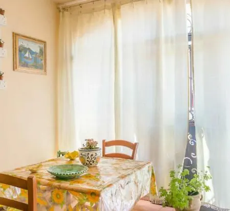 Borgo La Vigna Apartment *
